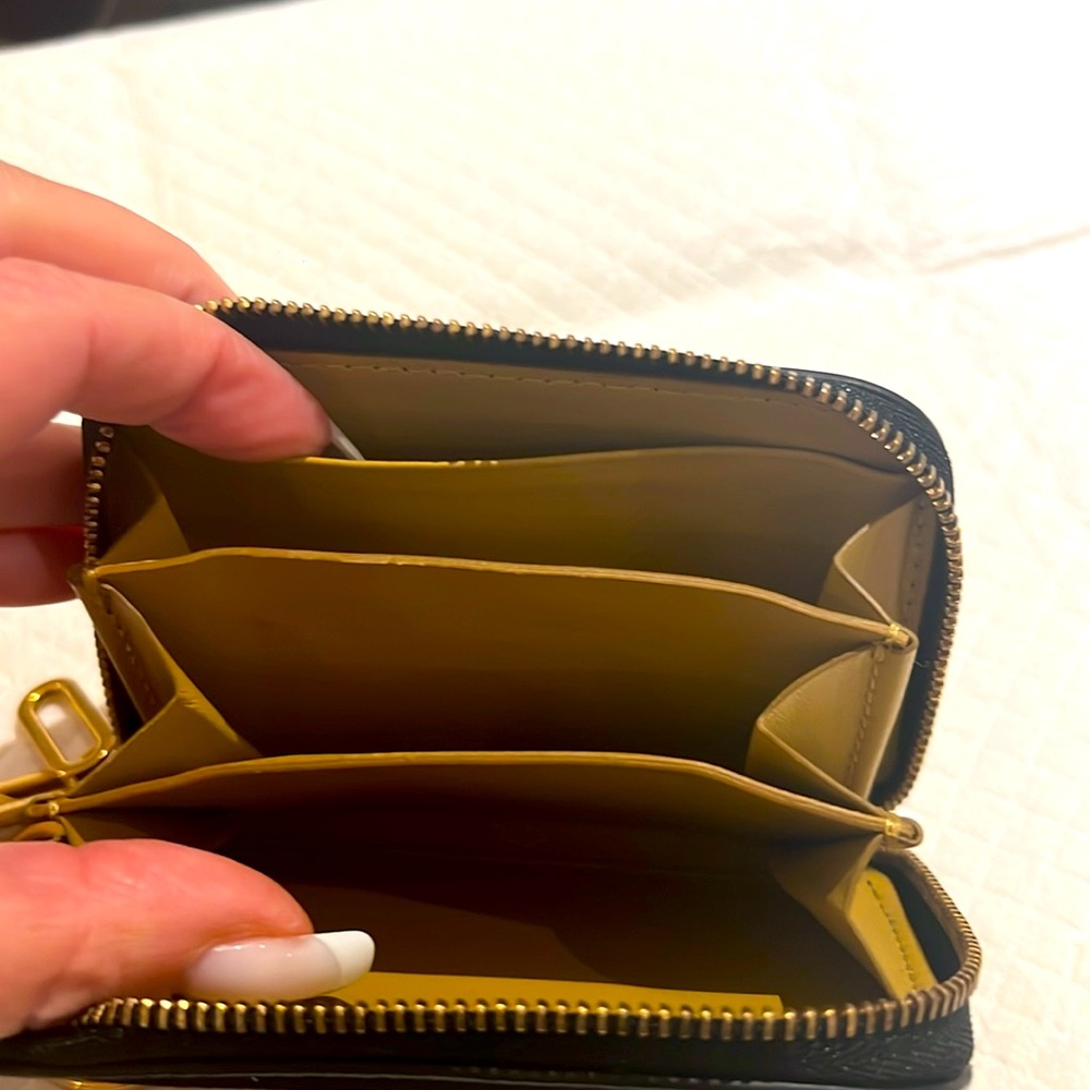 Compact Burberry Wallet With Attached Keychain. - image 7